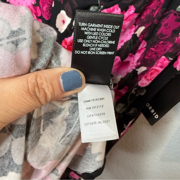 NEW Torrid Black Pink Floral V Neck 3/4 Supersoft Women’s Skater Dress Sz 1X - Picture 11 of 13